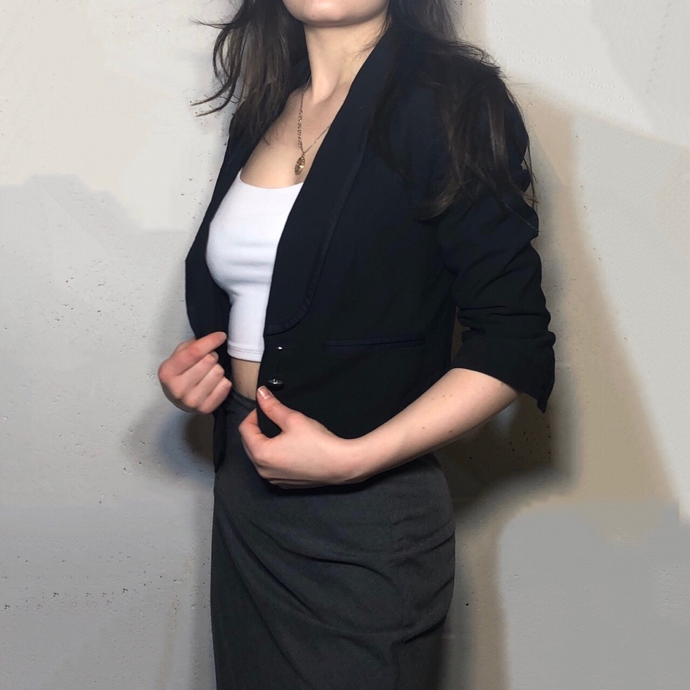 2/$20 | vintage cropped CLUB MONACO blazer